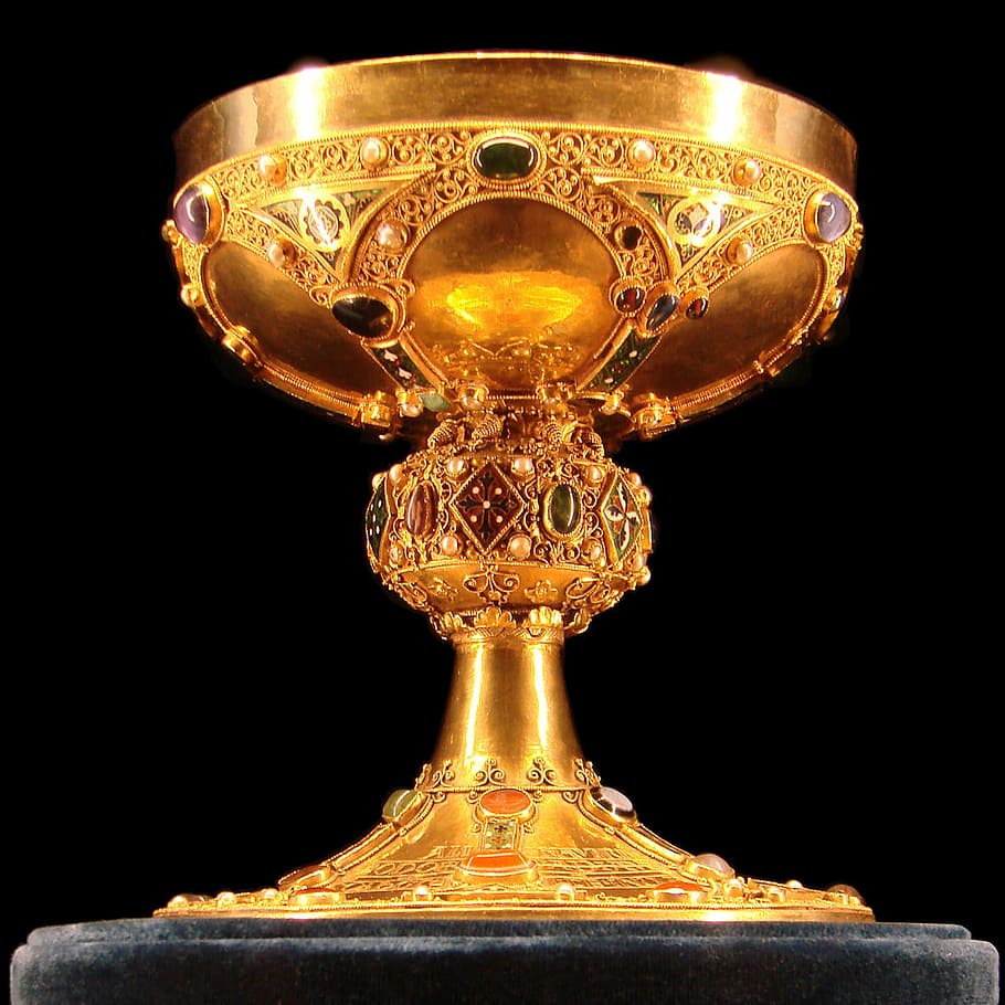 Top 90+ Images the gold-hammered vessel set with gems that contained the remains of saint foy is called a: Stunning